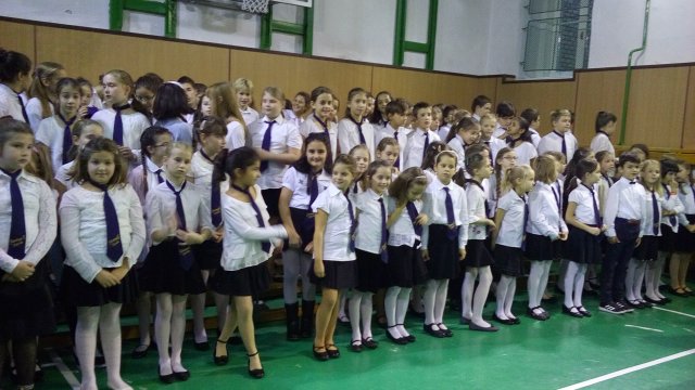 Októberi ünnepély
