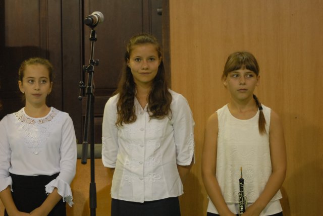Évnyitó