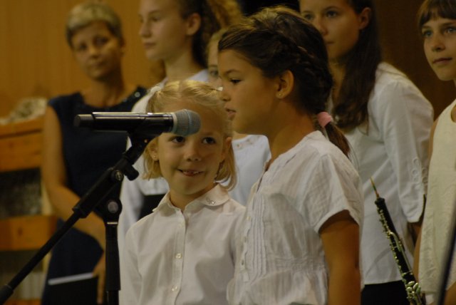 Évnyitó