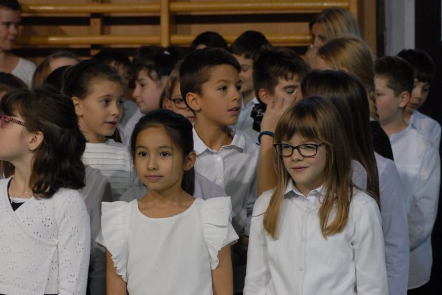 Októberi ünnepély