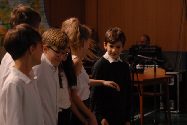 Októberi ünnepély