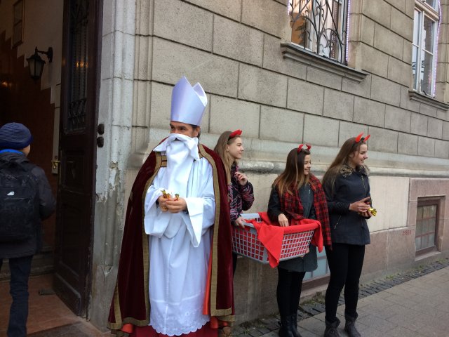 Mikulás a Gárdonyiban