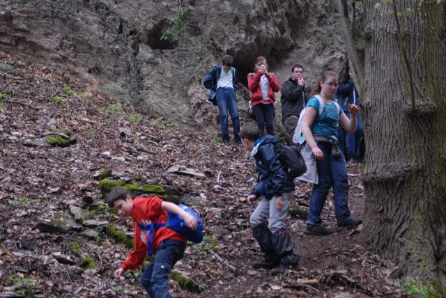 Tavaszi bakancsos képek